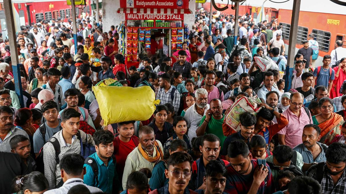 INDIAN TRANSPORT CRISIS: MONOPOLIES AND LOW INVESTMENT DEGRADE PUBLIC WELFARE